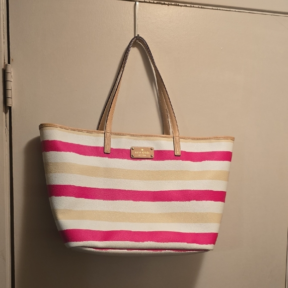 kate spade Handbags - Kate Spade Vibrant Pink and Cream Tote